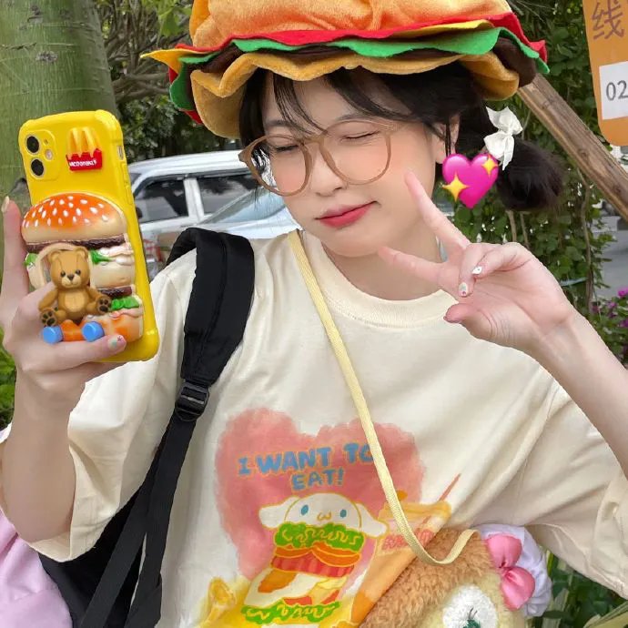 艳女新装